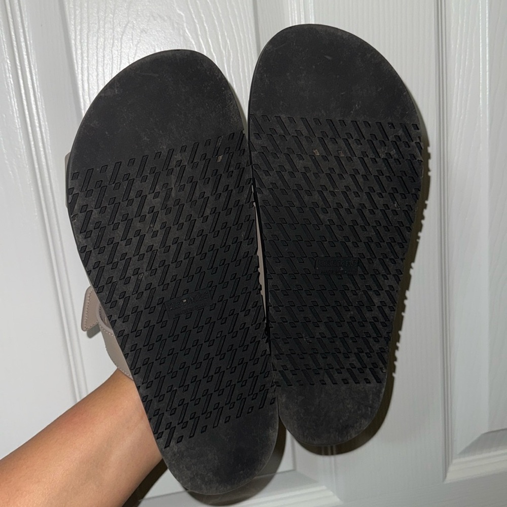 Hermès Chypre Beige Mastic Sandals - Picture 4 of 4